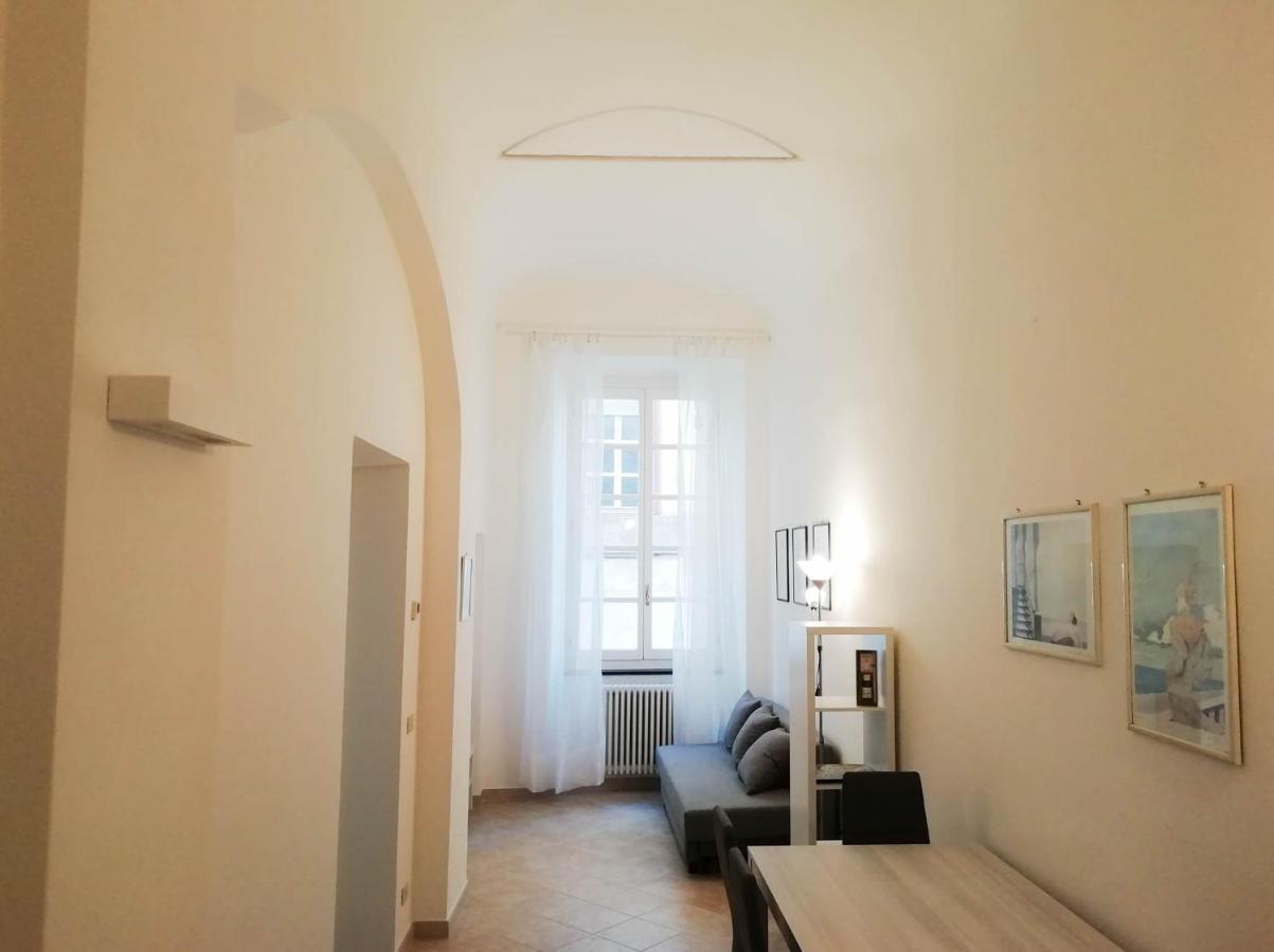 Mistrangelohome 5 - Appartamento In Pieno Centro Savona Exterior foto